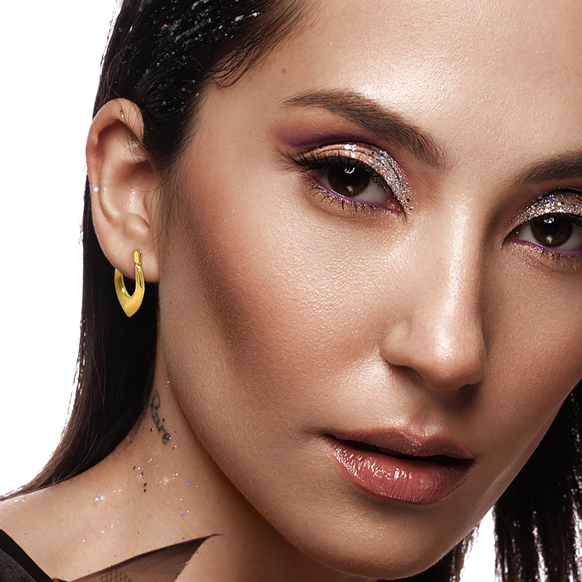 Pointed hoop earrings deals